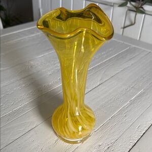 Vintage LEFTON bright yellow and White Swirl Art Glass Vase  6 1/2” TALL